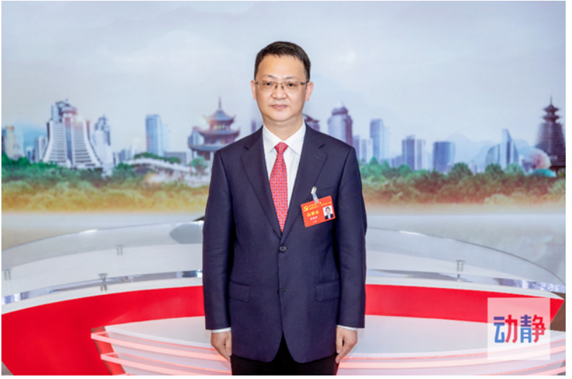 傳統(tǒng)制造企業(yè)如何把大數(shù)據(jù)智能制造，融入到傳統(tǒng)制造業(yè)中去改造升級，這是關(guān)鍵
