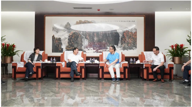 考察組對東方雨虹在科技創(chuàng)新、可持續(xù)發(fā)展方面給予充分肯定。
