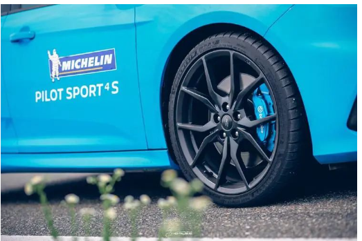 2016年，這家公司推出Pilot Sport EV2輪胎。