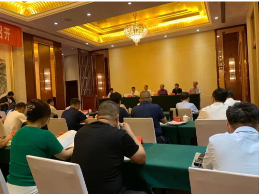 中國(guó)塑料加工工業(yè)協(xié)會(huì)理事長(zhǎng)王占杰在講話中指出，2021年，我國(guó)塑業(yè)克服重重困難，積極應(yīng)對(duì)，搶抓機(jī)遇，行業(yè)經(jīng)濟(jì)運(yùn)行穩(wěn)中有升。山西省塑料制品產(chǎn)量2021年累計(jì)為24.06萬(wàn)噸，同比增長(zhǎng)7.5%。