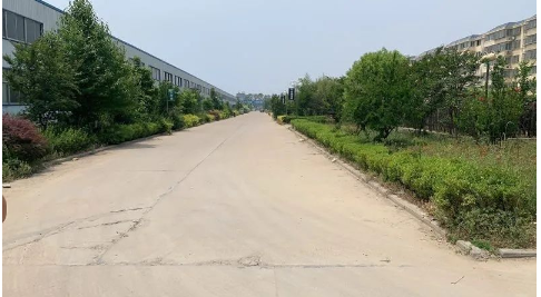 　2020年10月份，該公司曾在阿里巴巴司法拍賣網(wǎng)絡(luò)平臺上進(jìn)行變賣活動。變賣標(biāo)的是山東億諾工程輪胎有限公司所有的機(jī)器設(shè)備一宗，起拍價358.9434萬元。