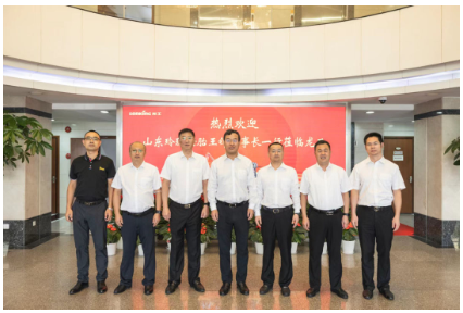 此次到訪，在雙方高度認(rèn)可的基礎(chǔ)上，簽訂了戰(zhàn)略合作協(xié)議，將進(jìn)一步深化合作，合力推動中國工程機(jī)械領(lǐng)域的高質(zhì)量發(fā)展。