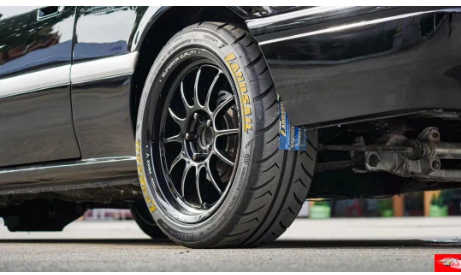 森麒麟旗下路航賽車運(yùn)動輪胎簽訂合作大客戶