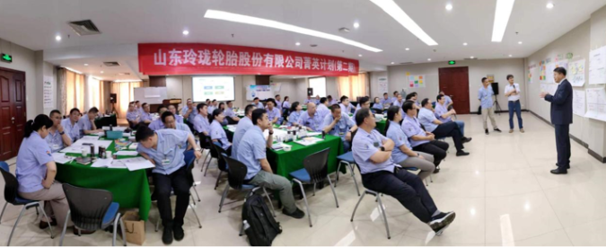 人才是企業(yè)未來發(fā)展的驅(qū)動力。隨著玲瓏輪胎菁英計(jì)劃第二期首次課程的完美落幕，玲瓏輪胎公司表示將繼續(xù)推出菁英計(jì)劃的二次課程以及雛鷹計(jì)劃項(xiàng)目。這些可執(zhí)行且可持續(xù)的計(jì)劃的實(shí)施將幫助公司的管理團(tuán)隊(duì)在思維上進(jìn)行充電和補(bǔ)鈣，并在行動中助力推進(jìn)。