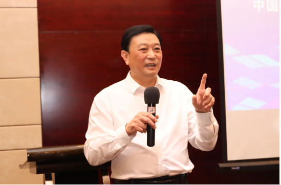中國涂料工業(yè)協(xié)會(huì)會(huì)長劉普軍在會(huì)上發(fā)表了致辭，對(duì)中國涂料行業(yè)的前景充滿信心，并強(qiáng)調(diào)了涂料行業(yè)在中華民族的偉大復(fù)興中的重要角色。