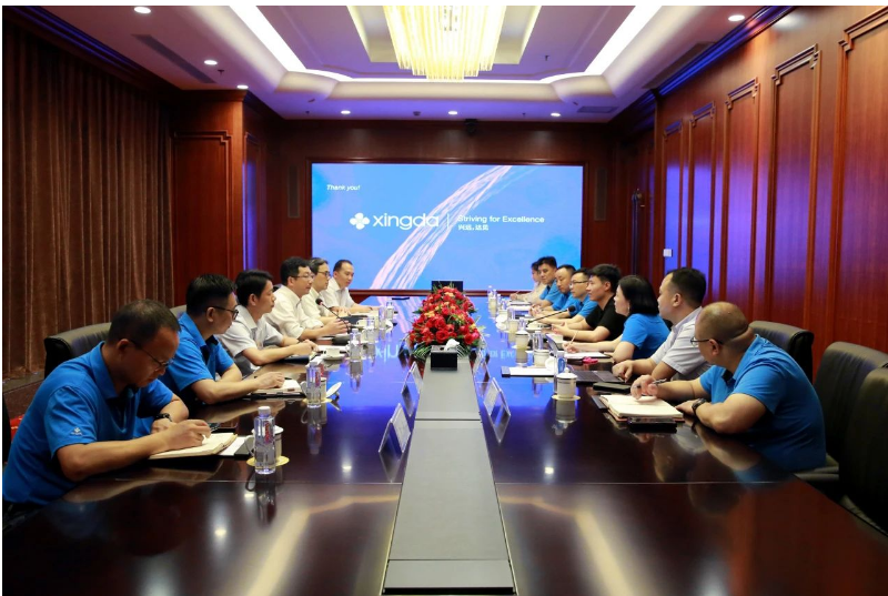 雙方合作的深化不僅體現(xiàn)了業(yè)務(wù)上的共贏，更凝聚了彼此間的情感紐帶。展望未來，興達(dá)和東海合肥將以更加緊密的合作，共同推動(dòng)產(chǎn)業(yè)的繁榮發(fā)展，共享成功的果實(shí)。