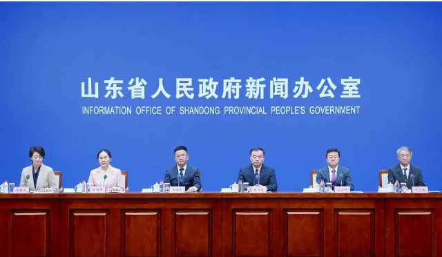 山東省政府新聞辦在濟(jì)南舉行新聞發(fā)布會，就山東省科技成果轉(zhuǎn)化工作情況進(jìn)行了介紹，并回答記者提問。