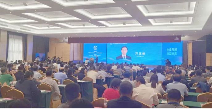 萬(wàn)正峰：濮陽(yáng)有“三度”讓涂料企業(yè)放心投資、舒心創(chuàng)業(yè)