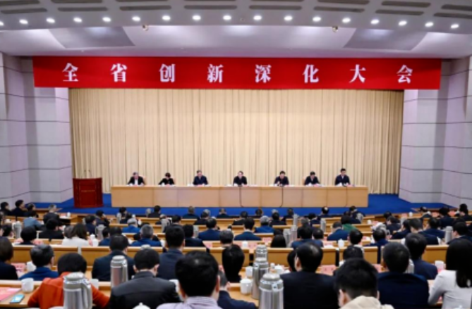 浙江雙箭橡膠股份有限公司的“工業(yè)物料低滾阻輸送材料制備關(guān)鍵技術(shù)及綠色智能輸送系統(tǒng)”項目榮獲2022年度浙江省科學(xué)技術(shù)進步三等獎，成為橡膠工業(yè)領(lǐng)域唯一獲獎的企業(yè)。